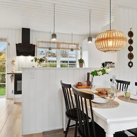 Awesome In Slagelse With Kitchen Holiday home *