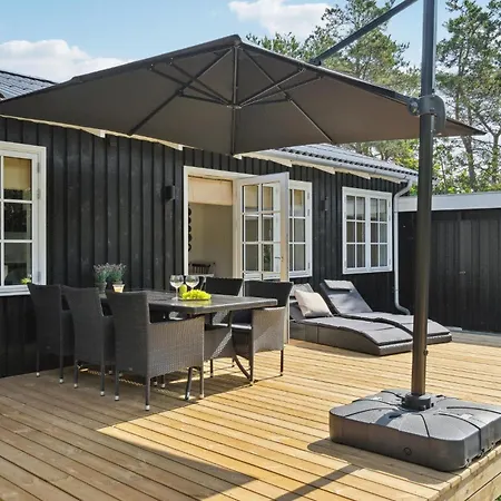 Awesome In Slagelse With Kitchen Holiday home *