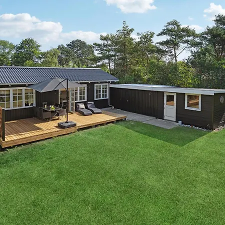 Awesome In Slagelse With Kitchen Holiday home Stillinge Strand